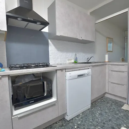 Apartman Mireille 4d - T3, Lumineux, Face Mer, 4e Etage - 5 Personnes, 2 Chambres, Parking Prive *